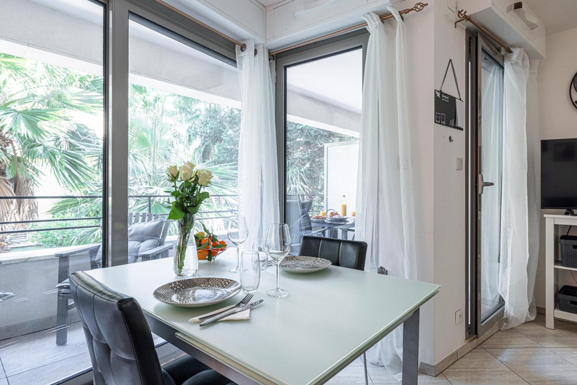 Studio Centre Terrasse Climatisation 50M Plage Ментона Екстериор снимка