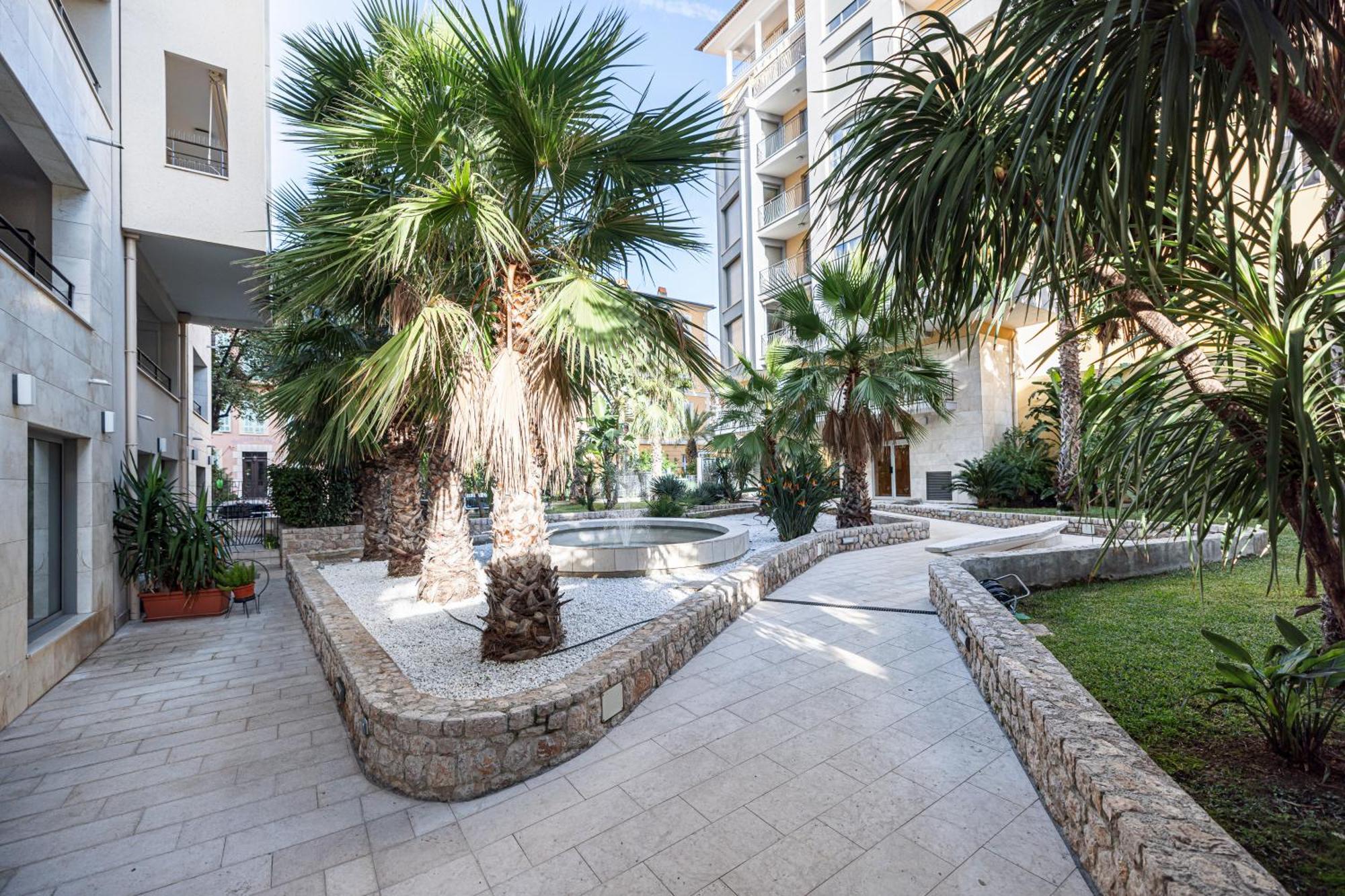 Studio Centre Terrasse Climatisation 50M Plage Ментона Екстериор снимка